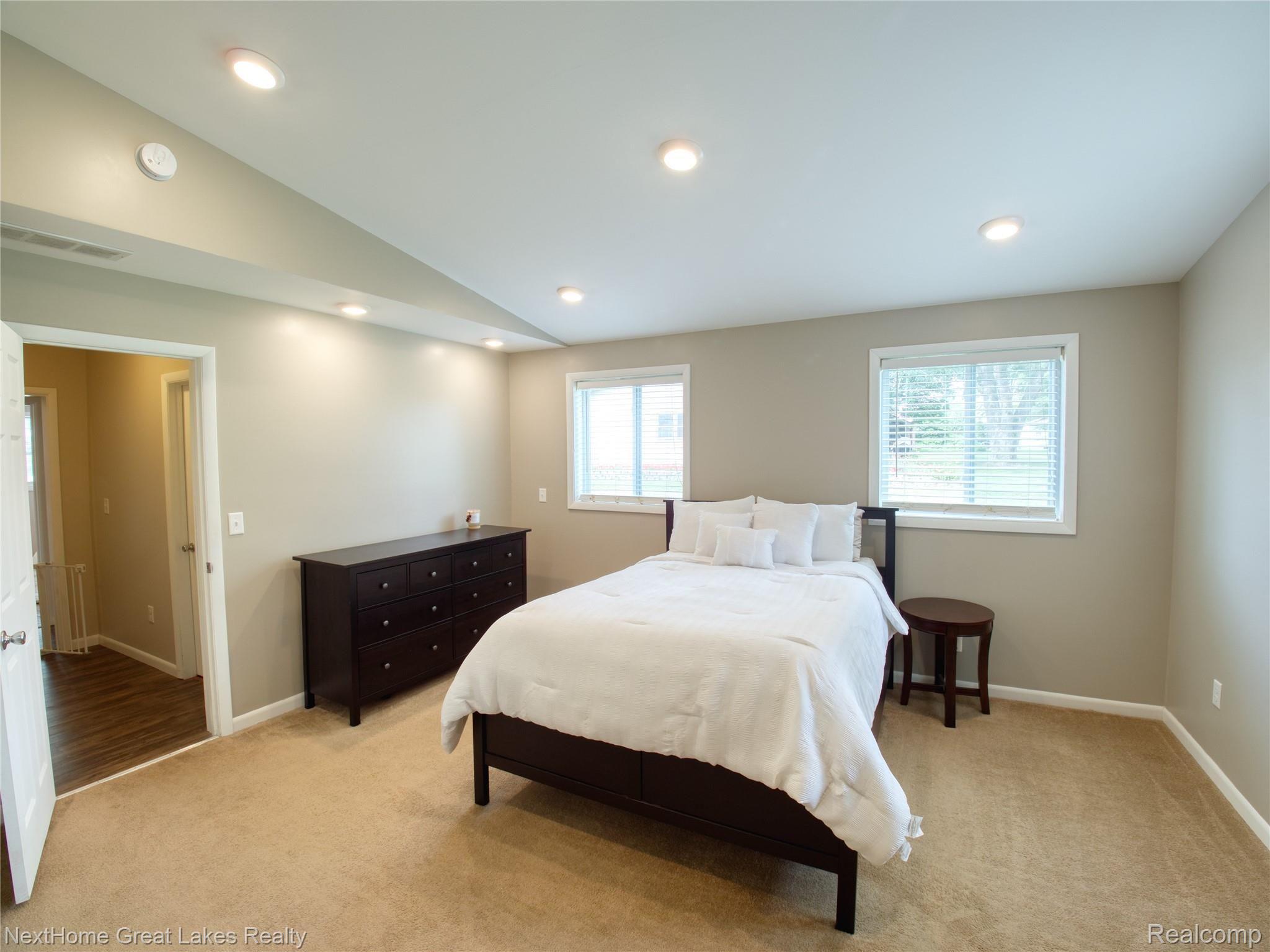 4752 West Lincoln Road Alma, MI 48801 - Photo 7 of 20 Master Bedroom 2.jpeg