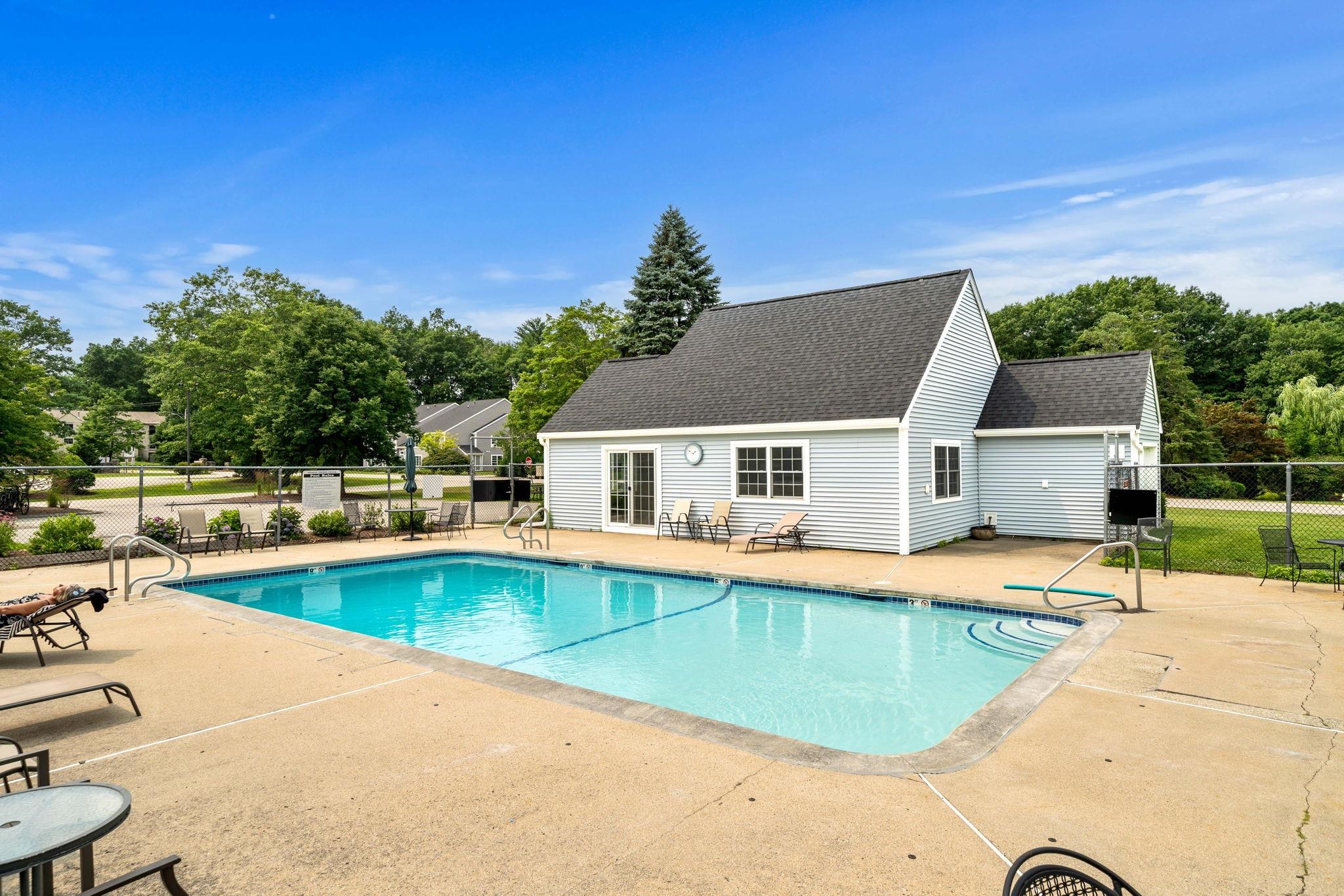 50 Brookside Drive, Unit J7 Exeter, NH 03833 - Photo 25 of 35