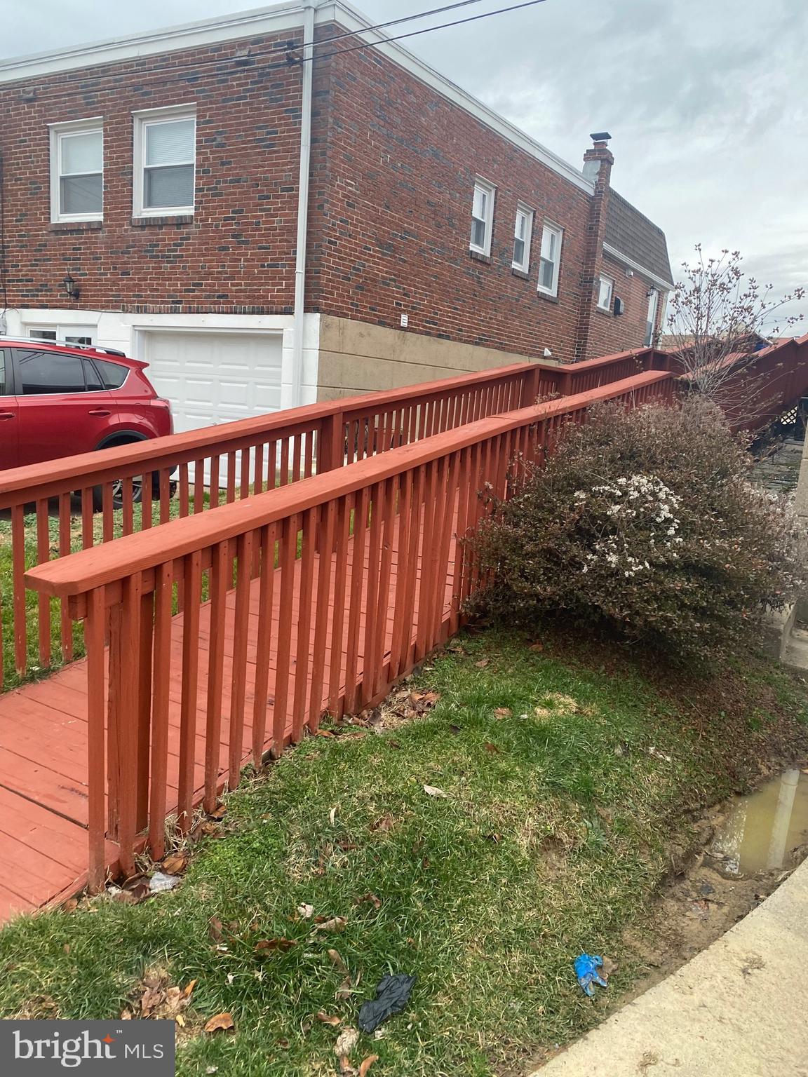 8935 Blue Grass Road Philadelphia, PA 19152 - Photo 2 of 12 Gallery Image 2