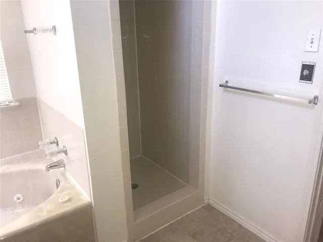 $1,995 | 919 Richards Drive, Cedar Hill, TX 75104