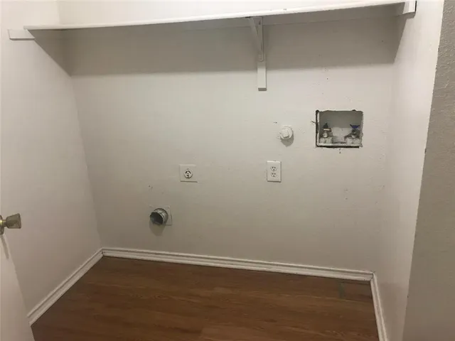 $1,995 | 919 Richards Drive, Cedar Hill, TX 75104