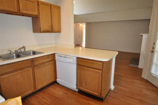 $1,995 | 919 Richards Drive, Cedar Hill, TX 75104