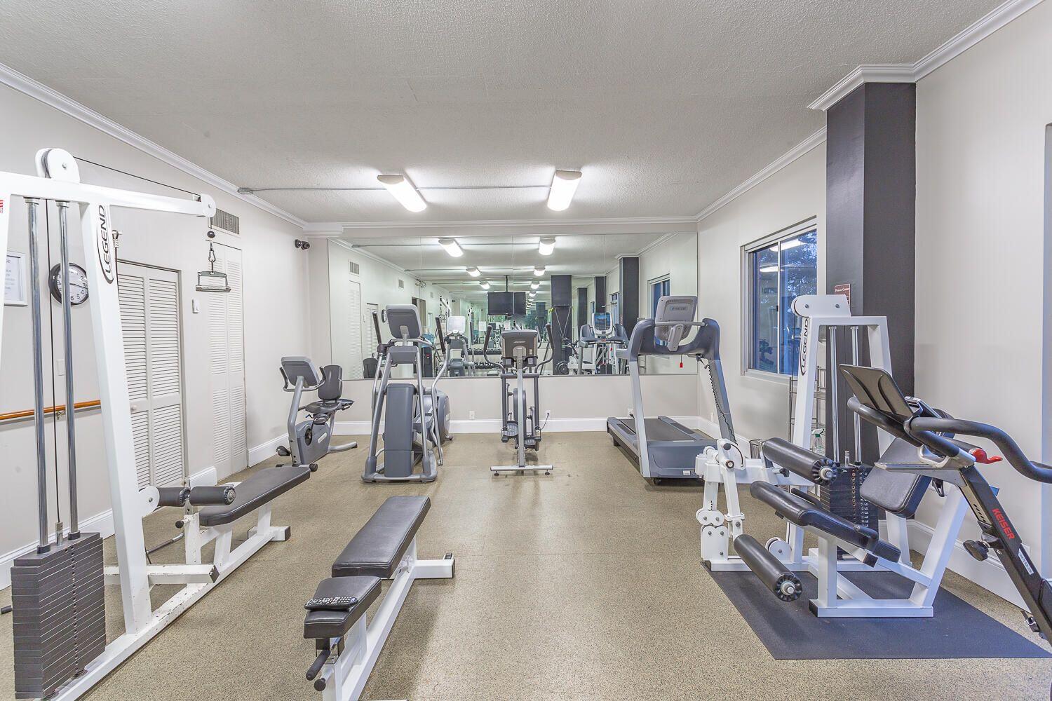 1131 Stringers Ridge Road, Unit 8J Chattanooga, TN 37405 - Photo 8 of 27 IMG_0869