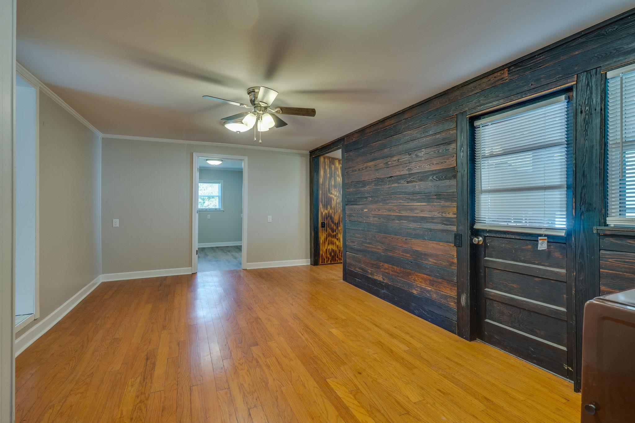 2720 Toll Gate Road Petersburg, TN 37144 - Photo 12 of 22 Custom wall treatment located in 2nd optional living/den/dining room.
