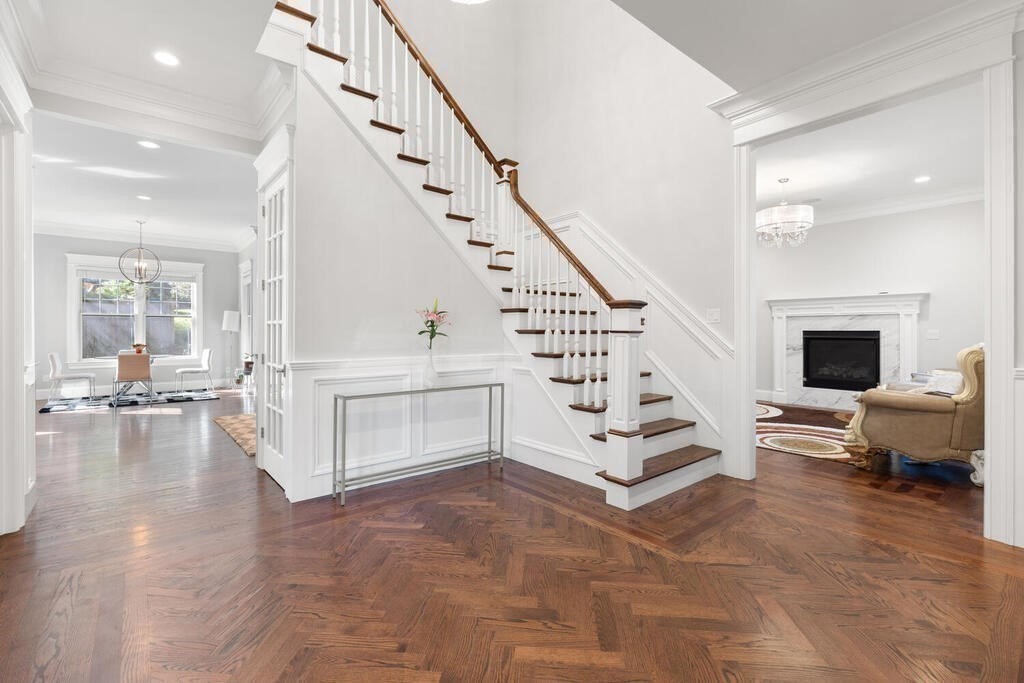 10 Fox Hill Road Newton, MA 02459 - Photo 8 of 24