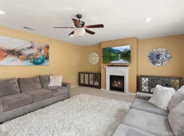 $4,000 | 4106 Irish Moss Lane, San Bernardino, CA 92407