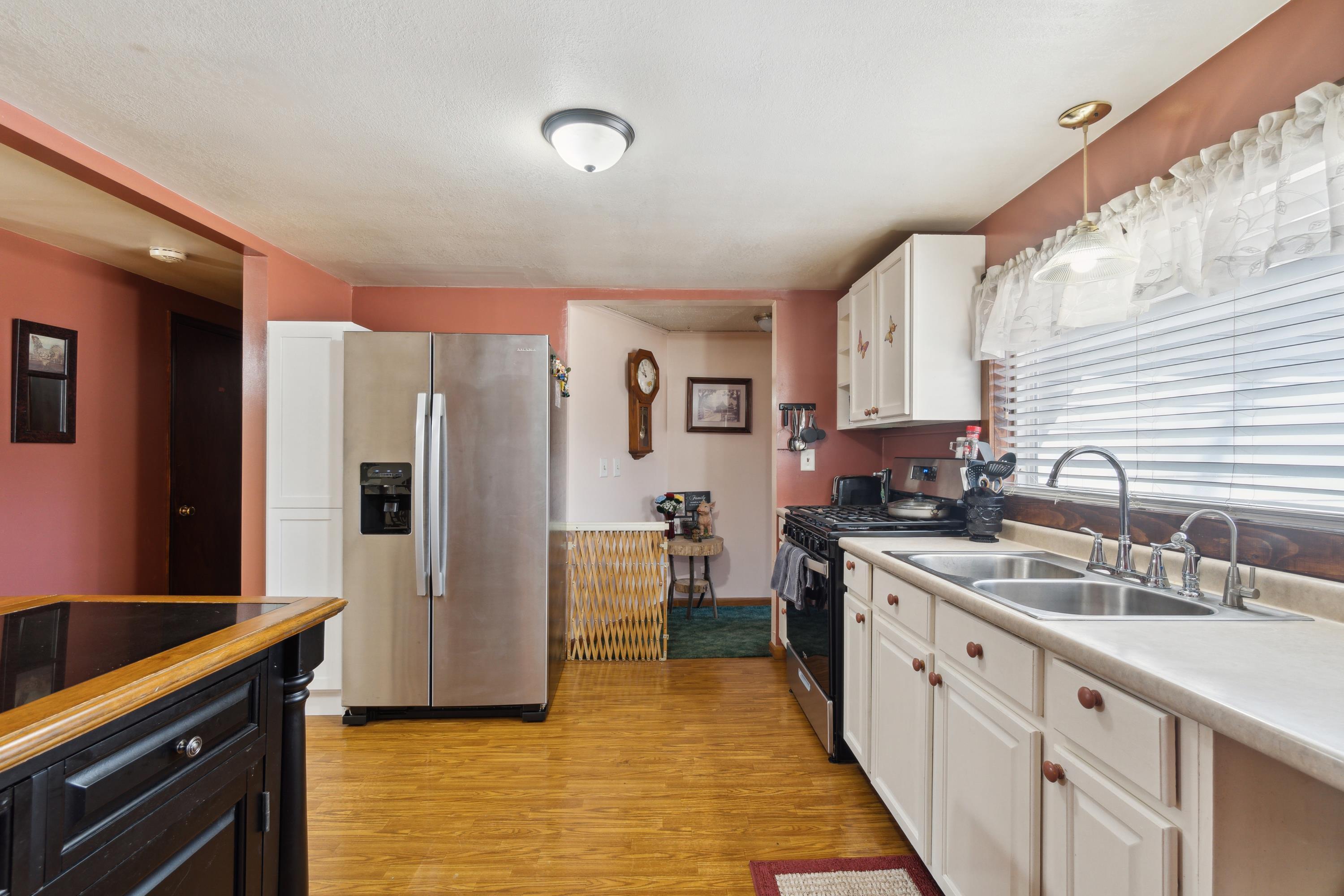 6300 South Meridian Road Jackson, MI 49201 - Photo 17 of 50 Meridian Kitchen 5