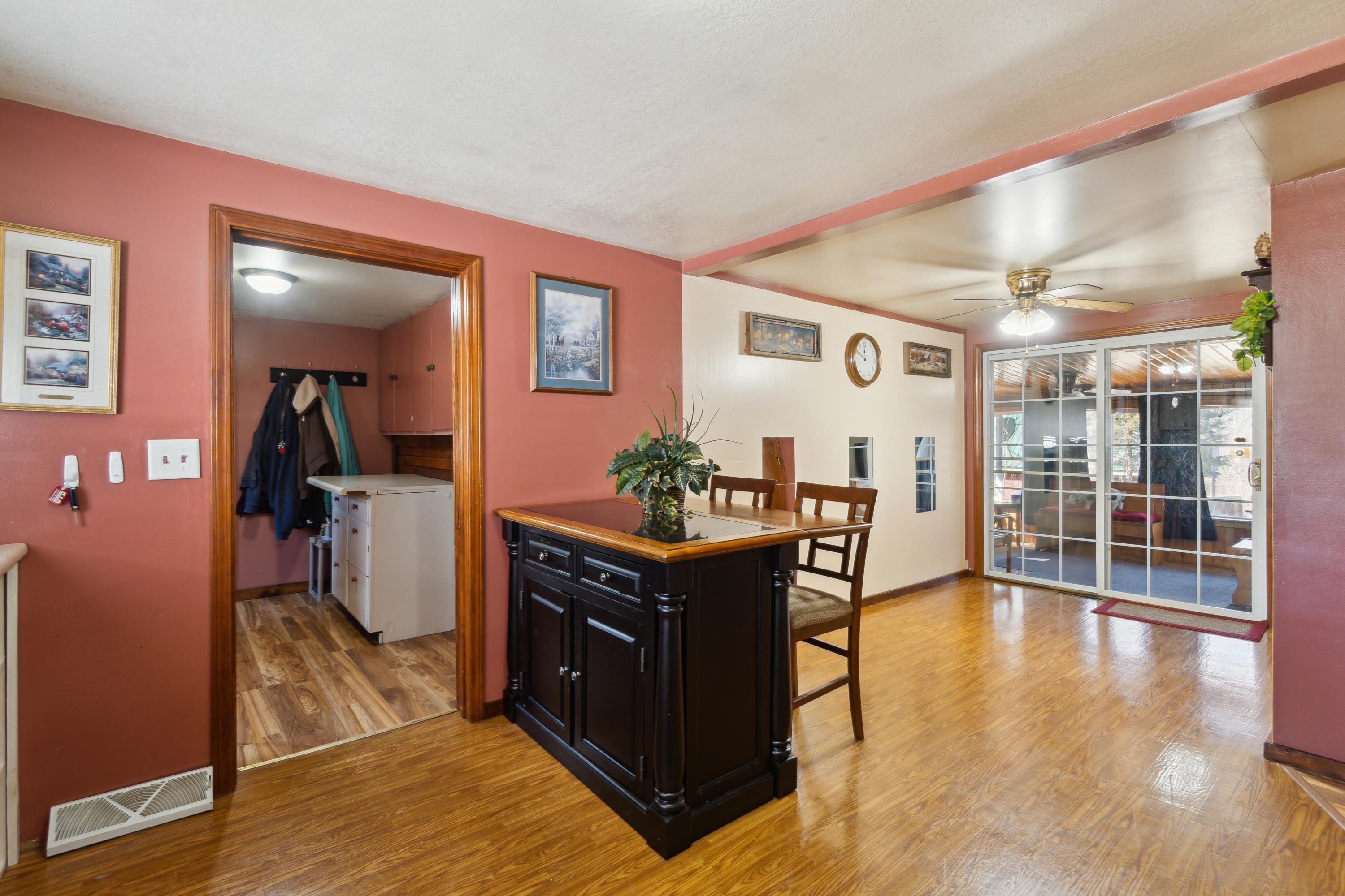 6300 South Meridian Road Jackson, MI 49201 - Photo 20 of 50 Meridan Dining room