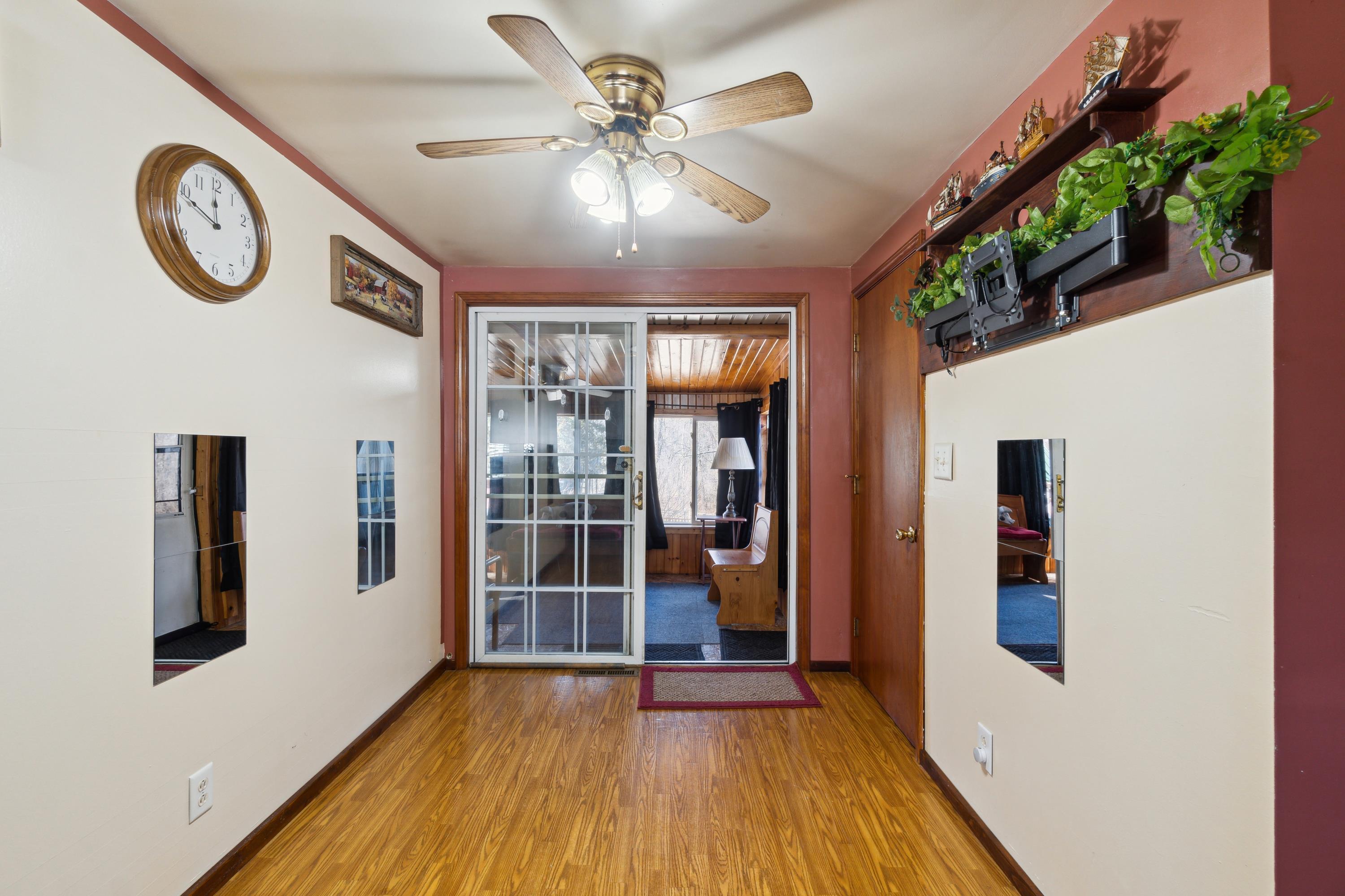 6300 South Meridian Road Jackson, MI 49201 - Photo 21 of 50 Meridian Dining room