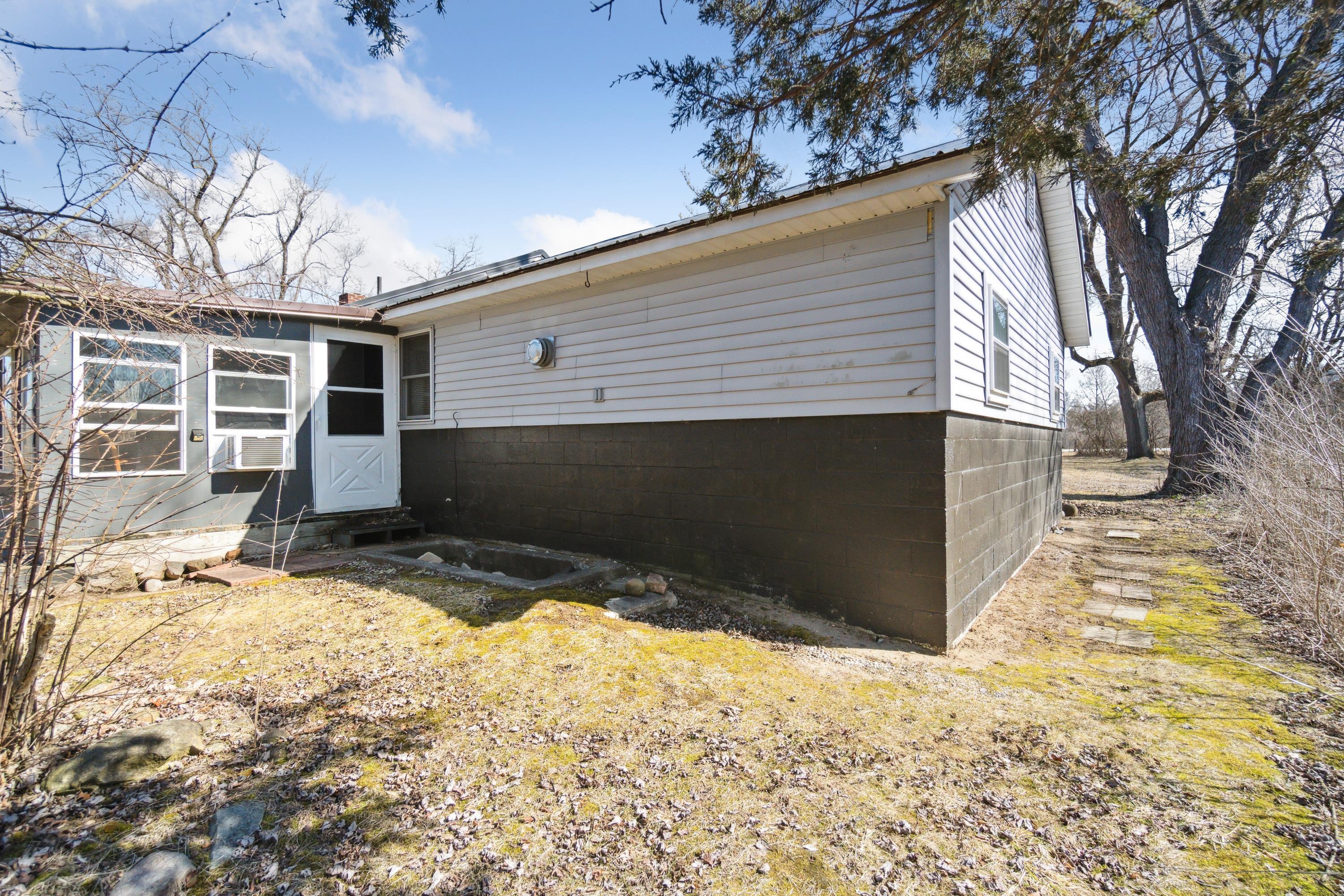 6300 South Meridian Road Jackson, MI 49201 - Photo 6 of 50 Meridian side rear