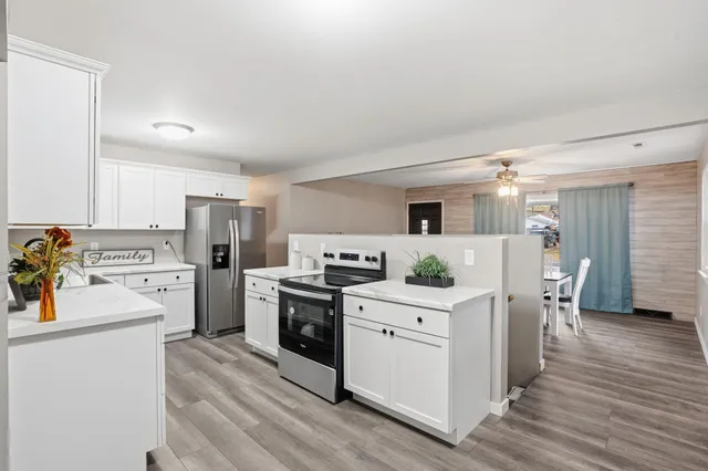 $219,870 | 217 5th Street, Buffalo, IA 52728