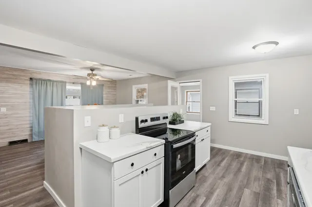 $219,870 | 217 5th Street, Buffalo, IA 52728