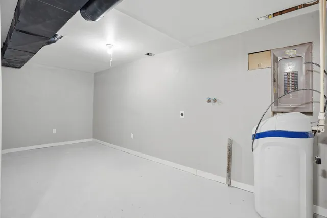 $219,870 | 217 5th Street, Buffalo, IA 52728