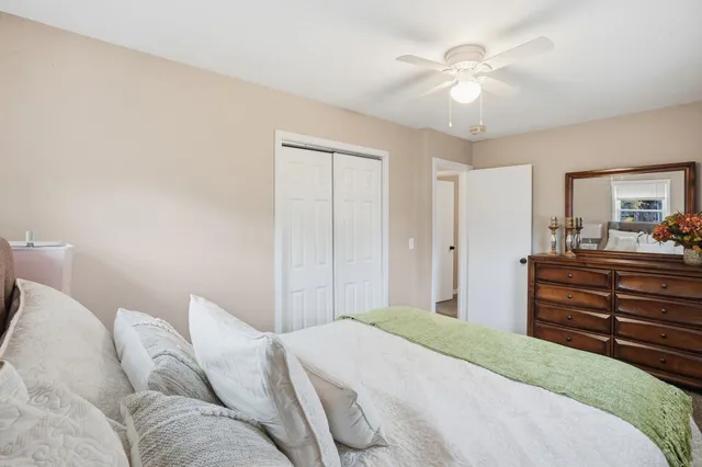 $219,870 | 217 5th Street, Buffalo, IA 52728