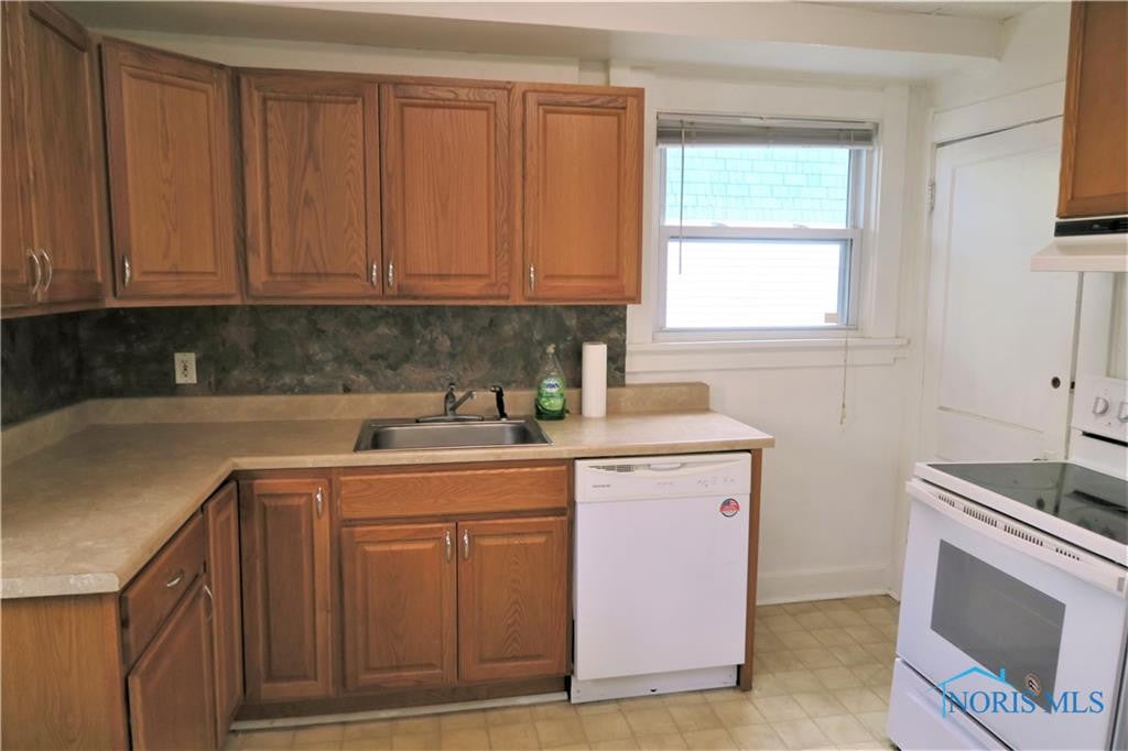 1727 Kensington Road Toledo, OH 43607 - Photo 14 of 35 Gallery Image 14