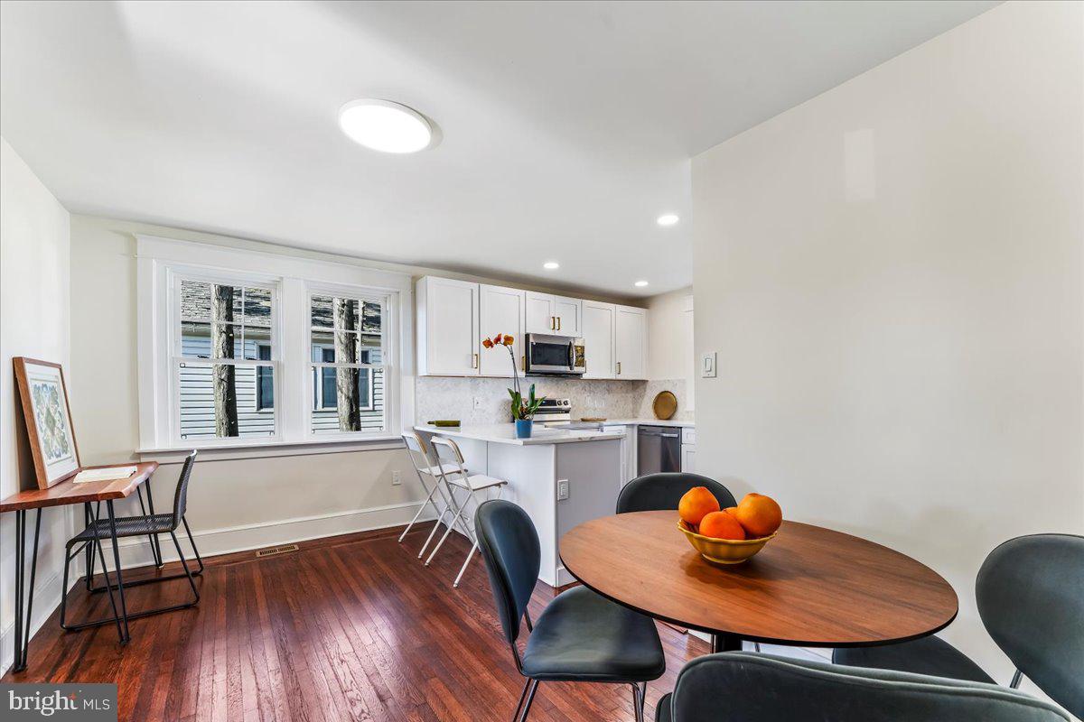 303 Krewson Terrace Willow Grove, PA 19090 - Photo 13 of 30