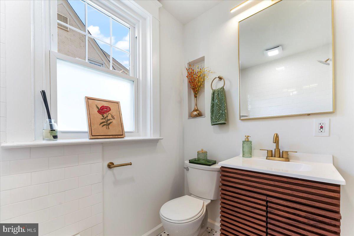 303 Krewson Terrace Willow Grove, PA 19090 - Photo 18 of 30