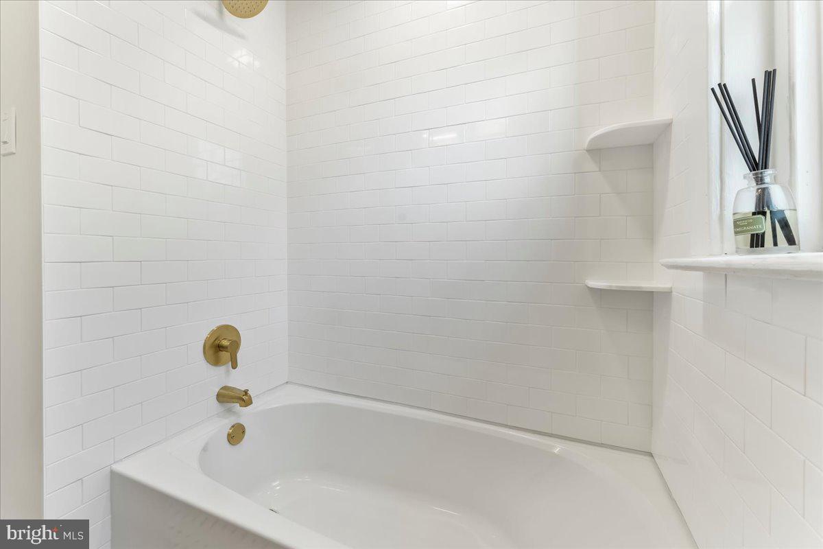 303 Krewson Terrace Willow Grove, PA 19090 - Photo 19 of 30