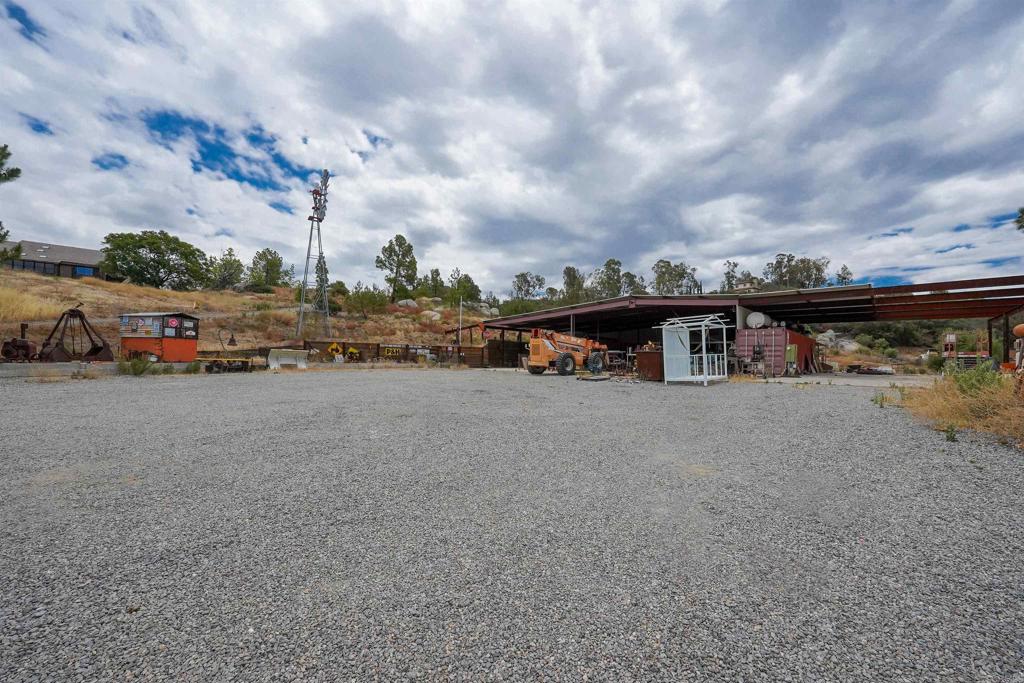 23660 Old Ranch Road Alpine, CA 91901 - Photo 28 of 33