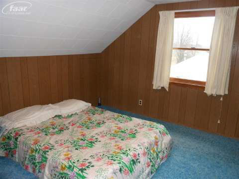 5159 Oak Road Vassar, MI 48768 - Photo 9 of 10 20347008-8.JPG