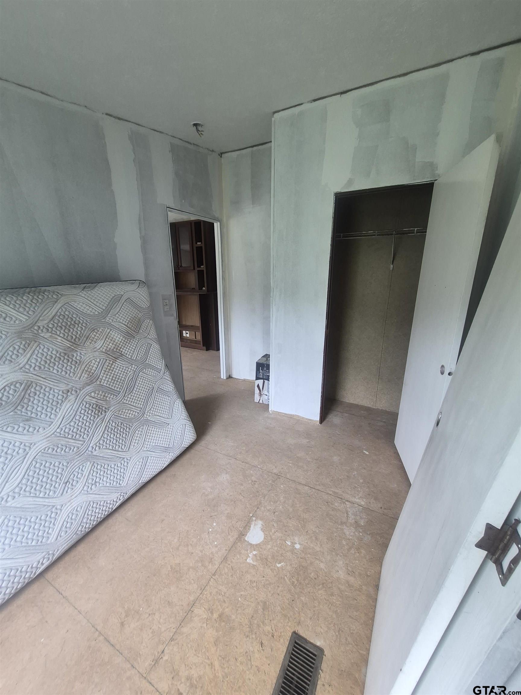 4317 Heard Road Naples, TX 75568 - Photo 21 of 27 Gallery Image 21
