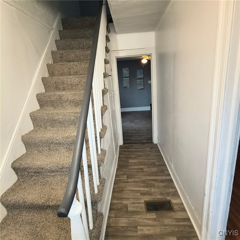 707 Spring Street Utica, NY 13502 - Photo 2 of 30