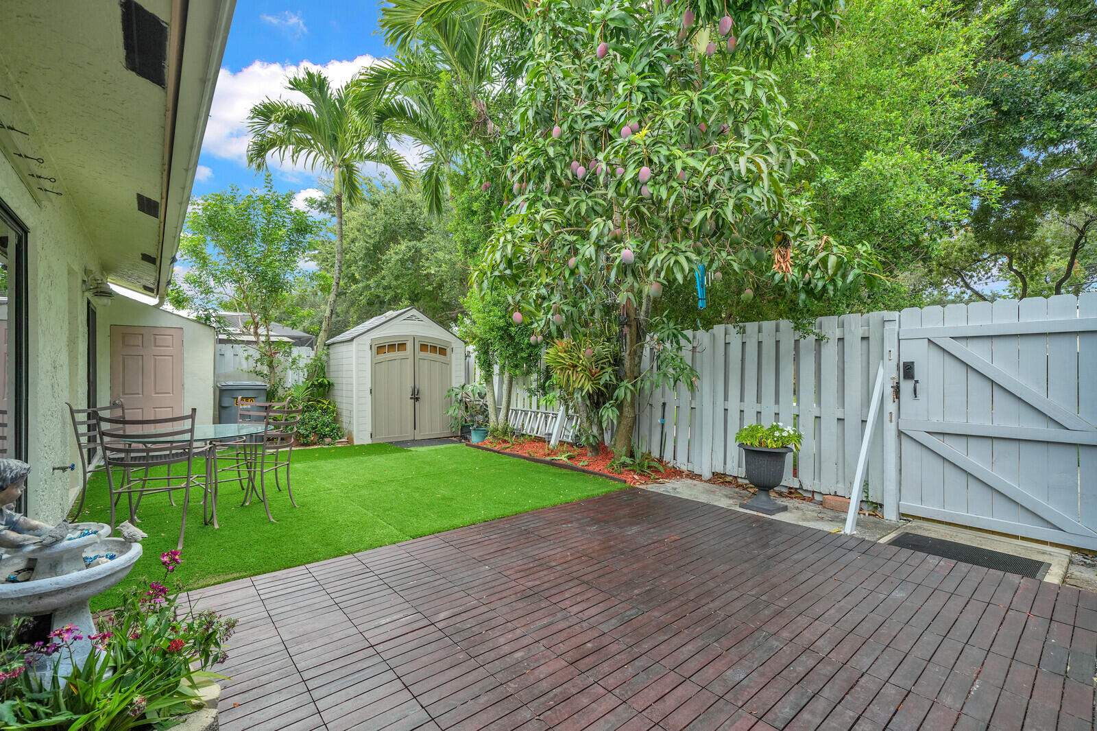 8850 Ranta Court, Unit D Boynton Beach, FL 33436 - Photo 22 of 25 Courtyard