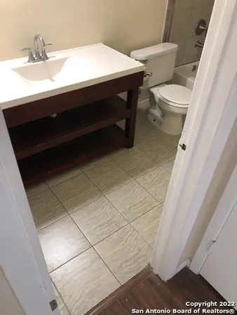 $995 | 7854 Sarepto, San Antonio, TX 78239