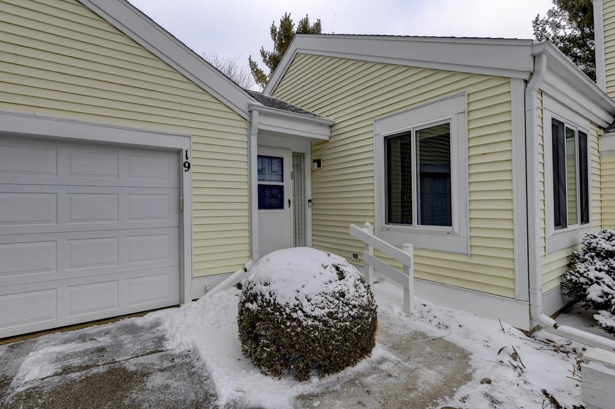 19 Sugar Maple Trail Madison, WI 53717 - Photo 3 of 46