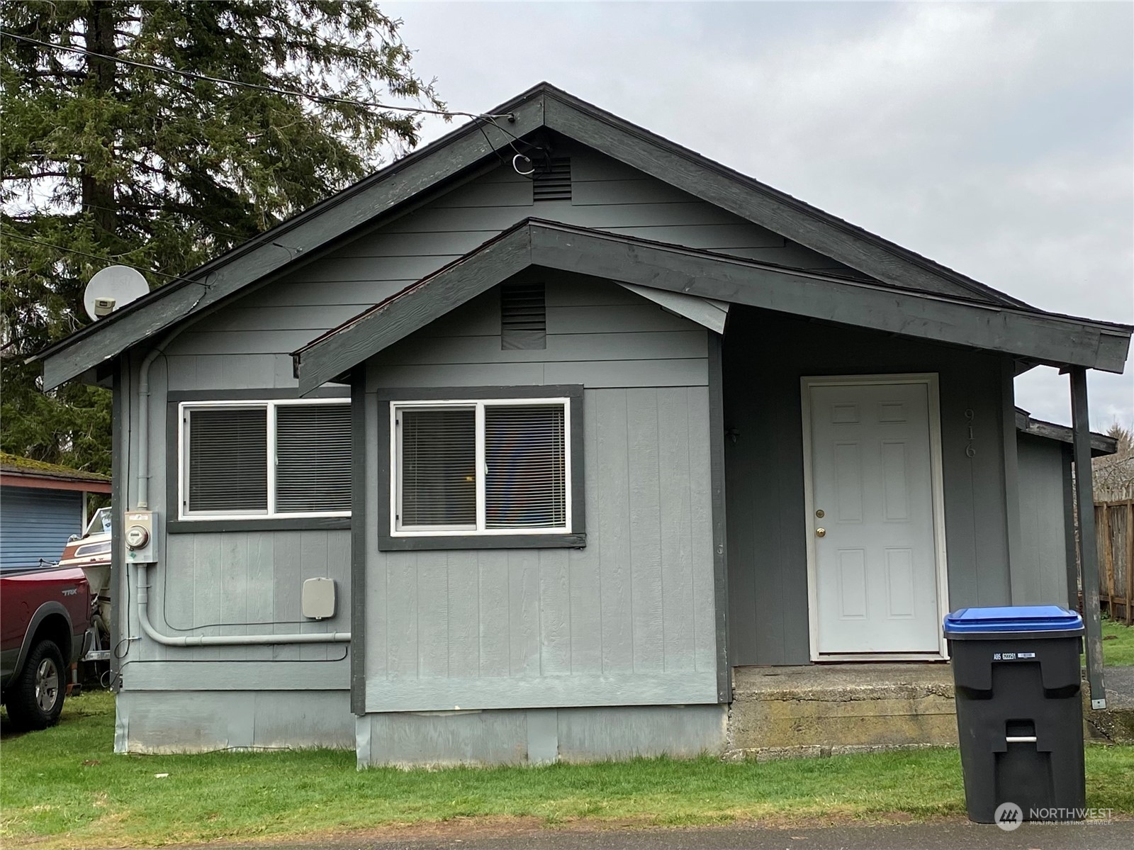 916 Distler Street Cosmopolis, WA 98537 - Photo 1 of 10 Gallery Image 1