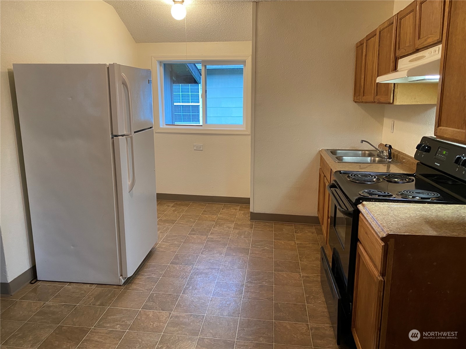 916 Distler Street Cosmopolis, WA 98537 - Photo 5 of 10 Gallery Image 5