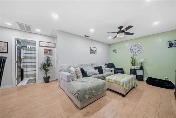$410,000 | 6945 Black Duck Way, Sacramento, CA 95842