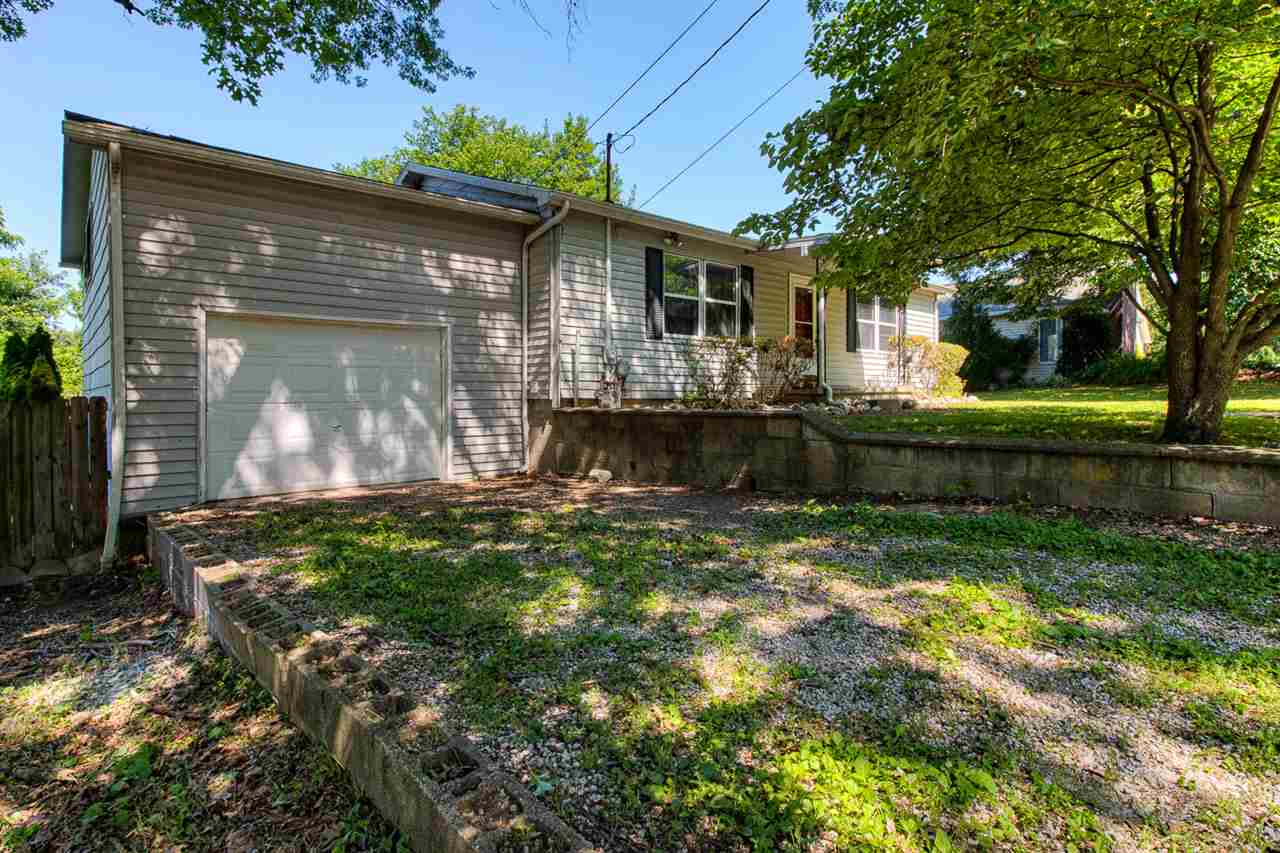 210 Adams Street Newburgh, IN 47630 - Photo 4 of 25