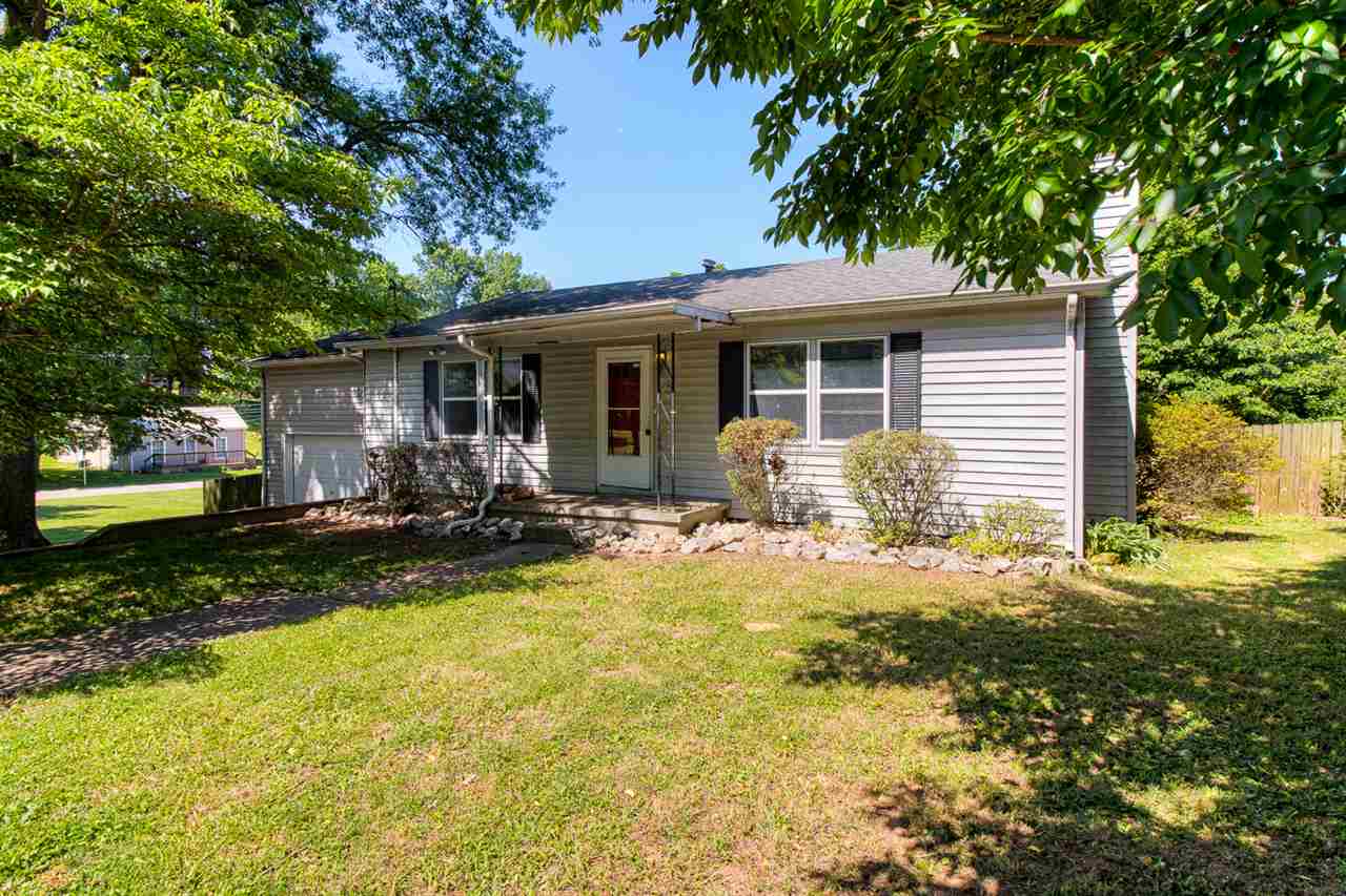 210 Adams Street Newburgh, IN 47630 - Photo 5 of 25