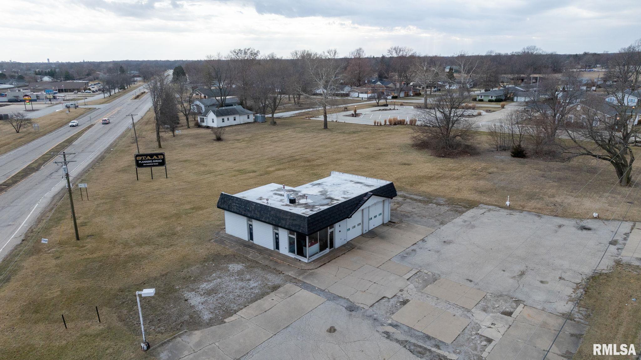 2710 East Andrew Road Sherman, IL 62684 - Photo 10 of 13 Gallery Image 10