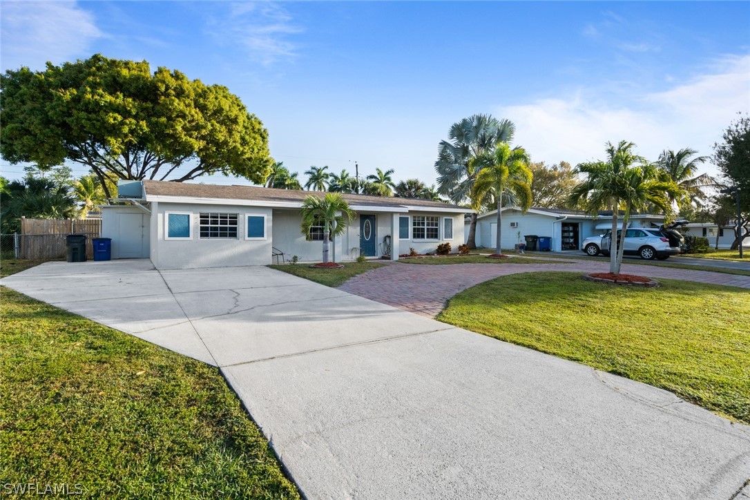 1447 Collins Road Fort Myers, FL 33919 - Photo 3 of 34