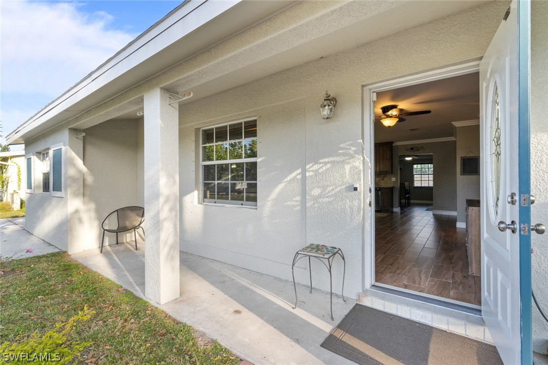 1447 Collins Road Fort Myers, FL 33919 - Photo 6 of 34