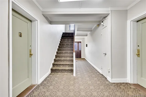 $318,000 | 1201 East Broadway, Unit H23, Hewlett, NY 11557