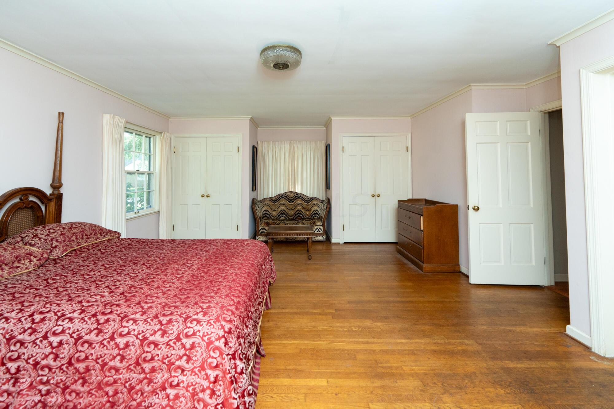 1299 Haddon Road Columbus, OH 43209 - Photo 16 of 34