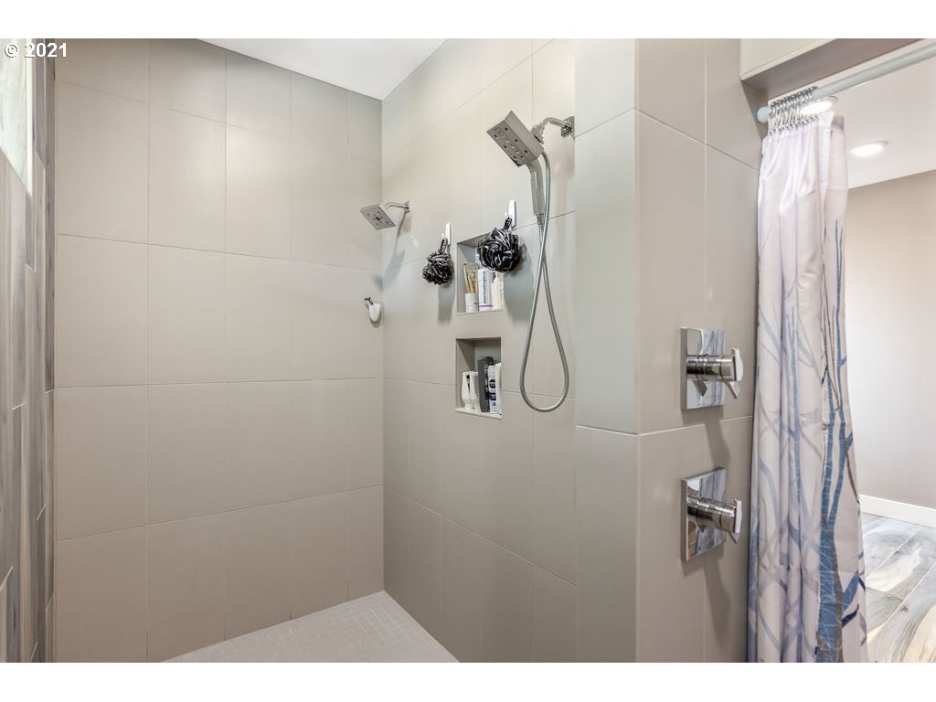 804 Northwest 289th Street Ridgefield, WA 98642 - Photo 23 of 32