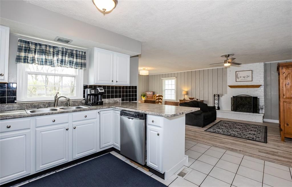 7257 Lantern Road Indianapolis, IN 46256 - Photo 8 of 55 Gallery Image 8