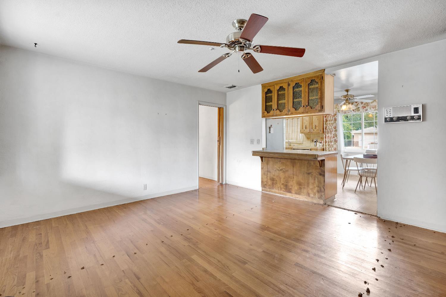 3376 East Richert Avenue Fresno, CA 93726 - Photo 11 of 29