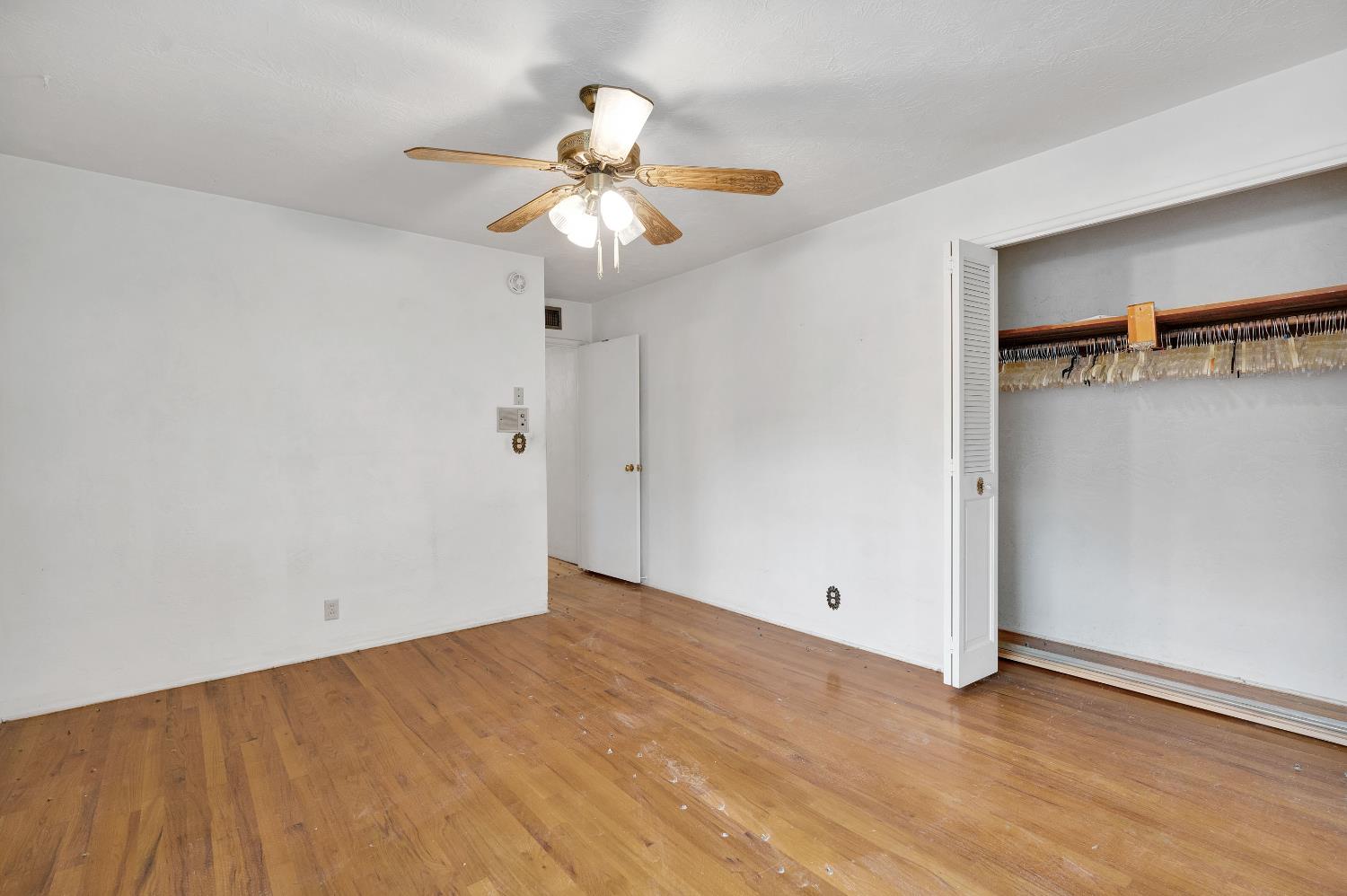 3376 East Richert Avenue Fresno, CA 93726 - Photo 24 of 29
