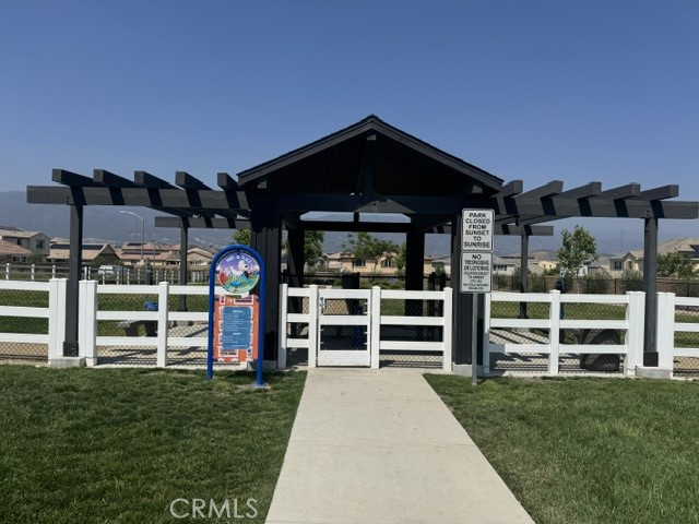 2464 Gunner Ridge Way Rialto, CA 92377 - Photo 39 of 42