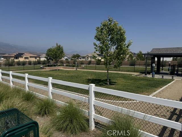 2464 Gunner Ridge Way Rialto, CA 92377 - Photo 41 of 42
