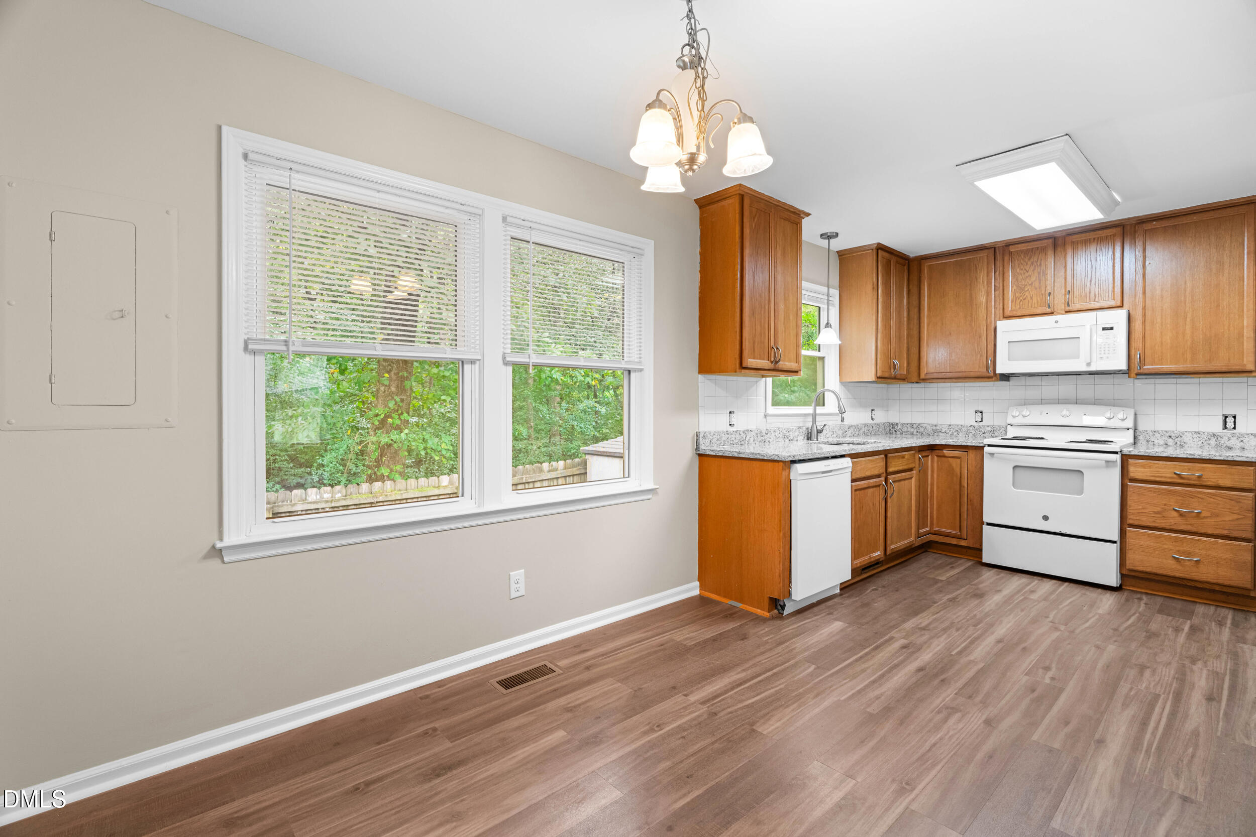 1606 Cranston Road Garner, NC 27529 - Photo 11 of 28 13_dsc03085