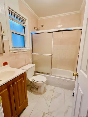 $2,300 | 71-19 Nansen Street, Unit 2 | Forest Hills