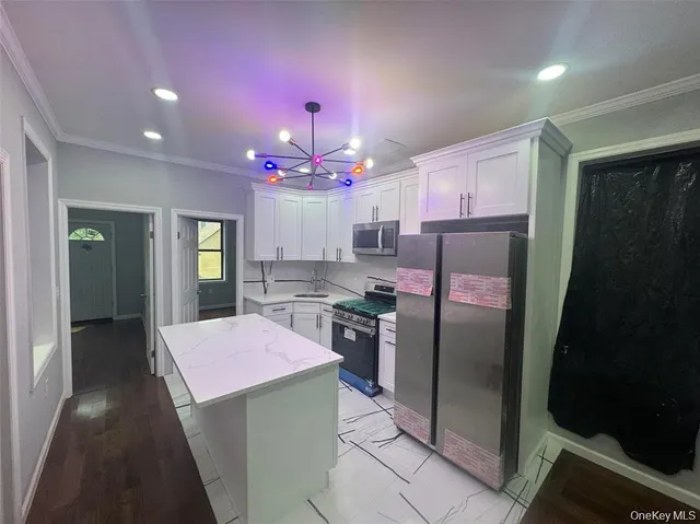 $859,000 | 188-51 120th Road | St. Albans