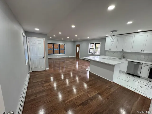 $859,000 | 188-51 120th Road | St. Albans