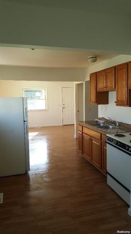 8075 Timken Avenue Warren, MI 48089 - Photo 10 of 11